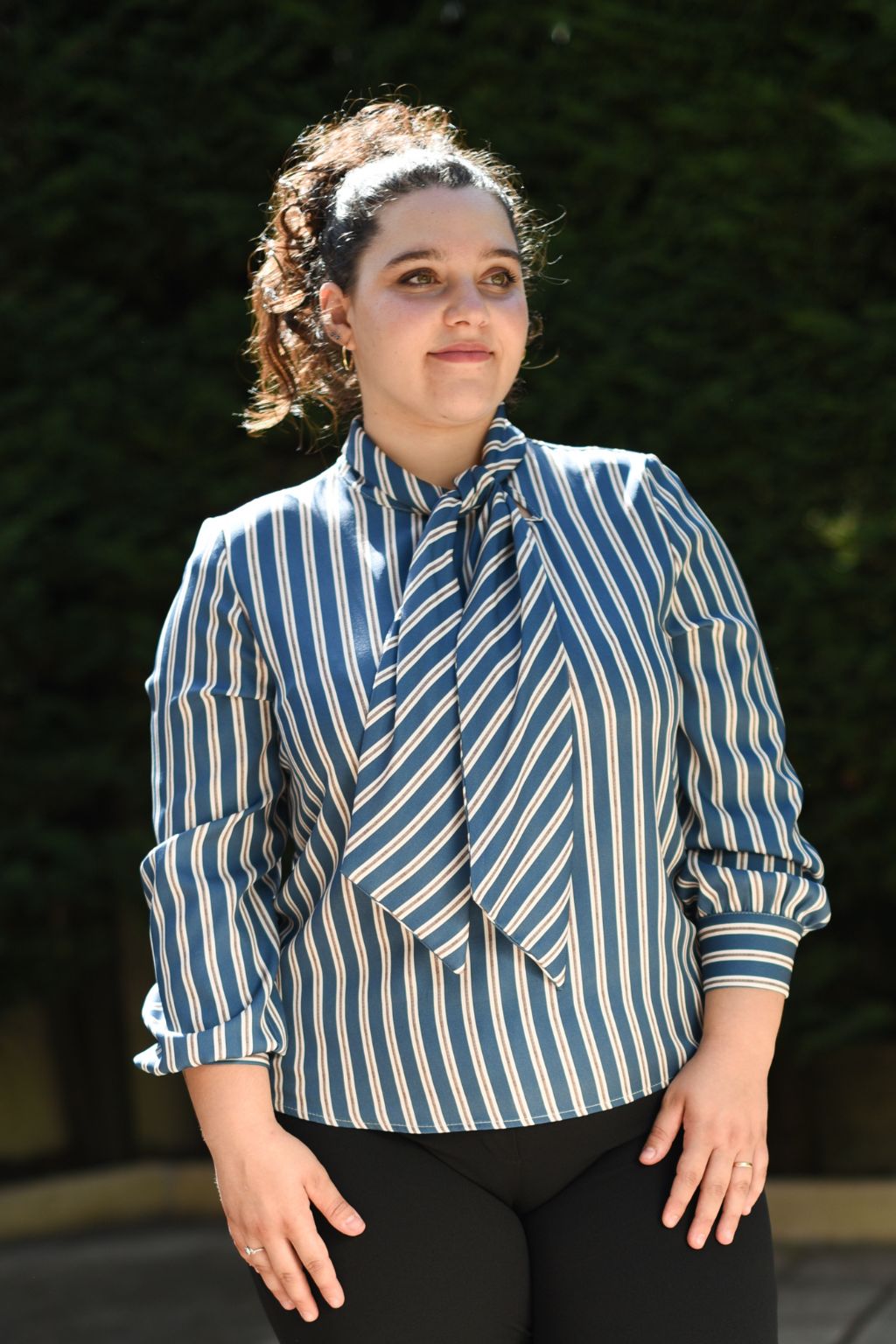 Blusa Mari Rayas Cuello Lazo