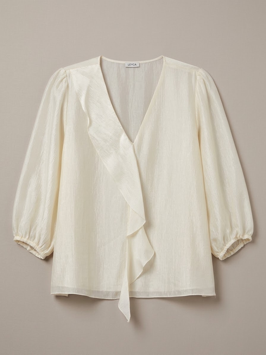 blusa-satinada-ale-en-color-gris-plata-con-escote-pico-y-chorrera-vista-frontal-anclas-salamanca