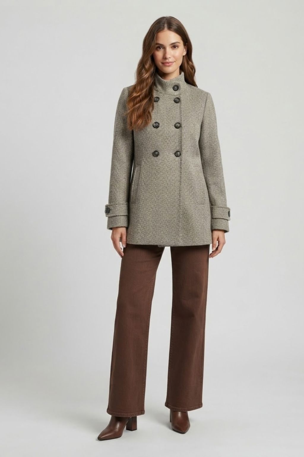 chaqueton-espiga-maya-3-4-marron-suave-con-doble-botonadura-y-bolsillos-anclas-salamanca