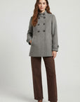 chaqueton-mujer-3-4-en-espiga-marron-con-cuello-alto-moda-curvy-anclas-salamanca