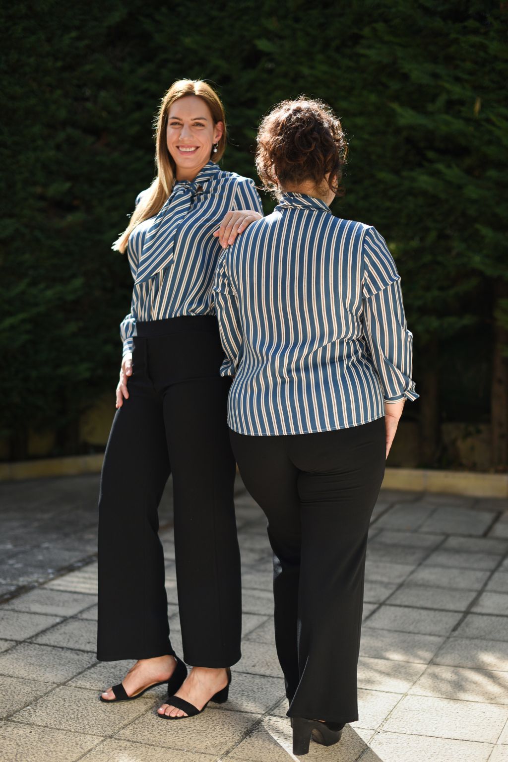Blusa Mari Rayas Cuello Lazo