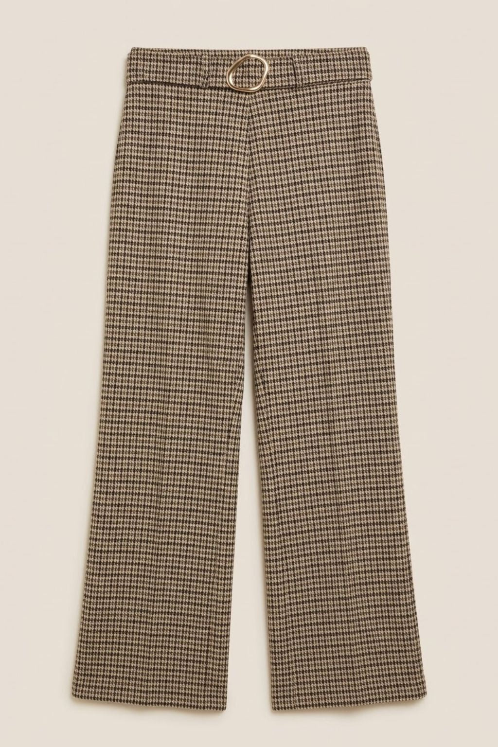 pantalon-pata-de-gallo-marron-detalle-hebilla-dorada-frontal