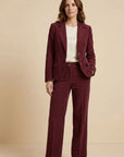 pantalon-torres-de-pana-granate-en-modelo-combinado-con-chaqueta-marina-de-pana-a-juego-anclas-salamanca