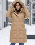 parka-timon-recta-color-beige-con-capucha-de-pelo-moda-curvy-anclas-salamanca