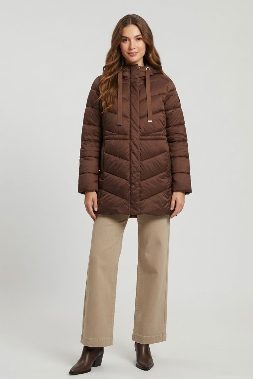 parka-vera-larga-3-4-color-beige-con-capucha-desmontable-moda-curvy-anclas-salamanca