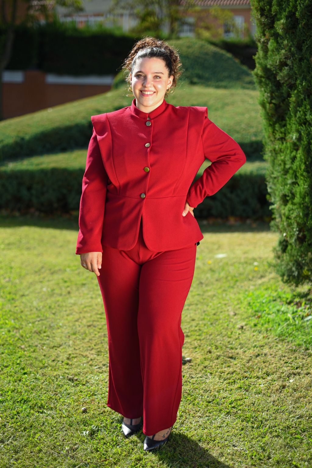 Traje Chaqueta  Celia Botones Dorado Y pantalón